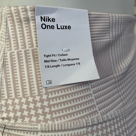 ❣️🆕 Nike One Luxe Dri-Fit Mid-Rise 7/8 Campus Tights❣️ - Picture 9 of 10